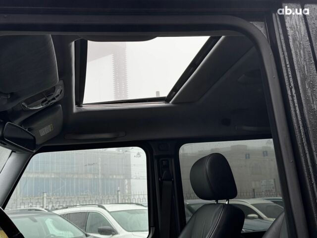 Чорний Мерседес Г-Клас, об'ємом двигуна 5 л та пробігом 98 тис. км за 31690 $, фото 17 на Automoto.ua