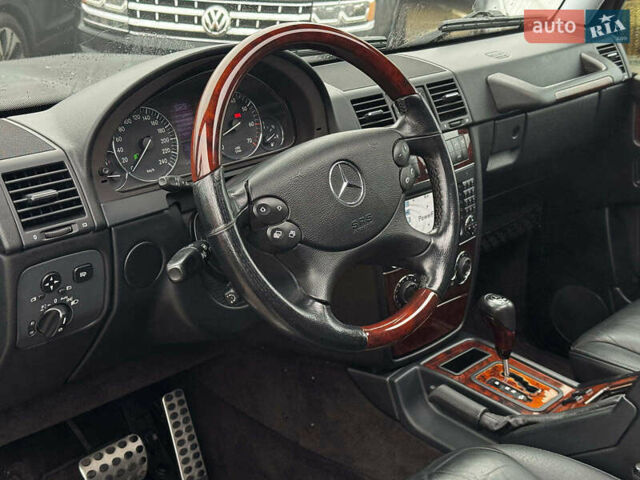 Черный Мерседес Г-Класс, объемом двигателя 5 л и пробегом 98 тыс. км за 31690 $, фото 19 на Automoto.ua