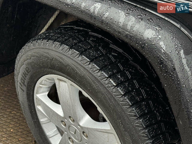 Черный Мерседес Г-Класс, объемом двигателя 5 л и пробегом 98 тыс. км за 31690 $, фото 12 на Automoto.ua