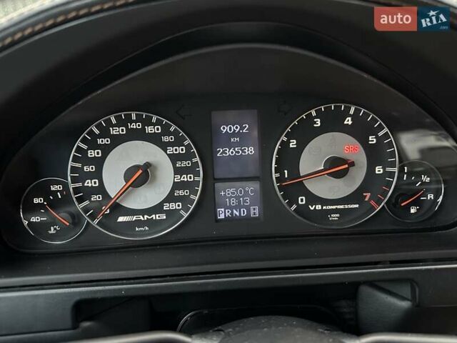 Черный Мерседес Г-Класс, объемом двигателя 5.5 л и пробегом 236 тыс. км за 28300 $, фото 31 на Automoto.ua