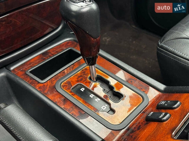 Черный Мерседес Г-Класс, объемом двигателя 5 л и пробегом 98 тыс. км за 31690 $, фото 21 на Automoto.ua