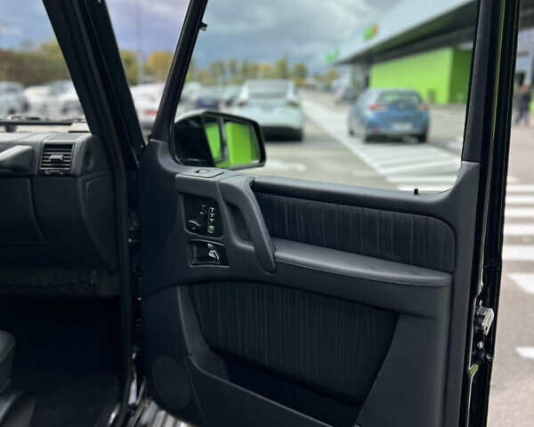 Чорний Мерседес Г-Клас, об'ємом двигуна 5.44 л та пробігом 160 тис. км за 39900 $, фото 7 на Automoto.ua