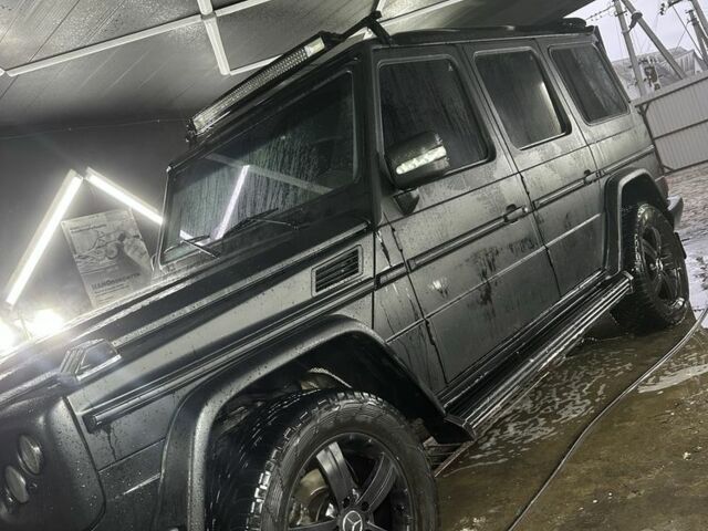 Черный Мерседес Г-Класс, объемом двигателя 5 л и пробегом 140 тыс. км за 13500 $, фото 1 на Automoto.ua