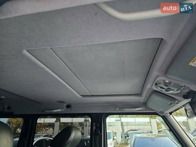 Чорний Мерседес Г-Клас, об'ємом двигуна 5.44 л та пробігом 196 тис. км за 27777 $, фото 19 на Automoto.ua