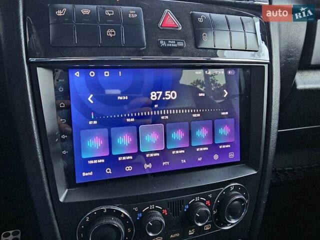 Чорний Мерседес Г-Клас, об'ємом двигуна 5.44 л та пробігом 196 тис. км за 27777 $, фото 30 на Automoto.ua