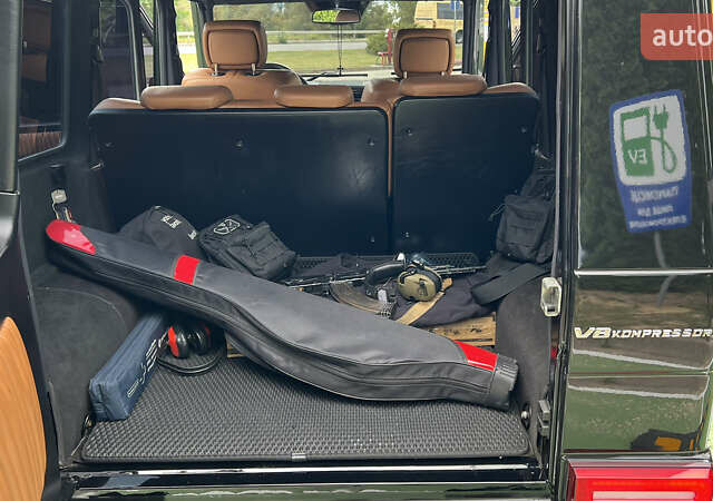 Черный Мерседес Г-Класс, объемом двигателя 5.5 л и пробегом 240 тыс. км за 40000 $, фото 13 на Automoto.ua