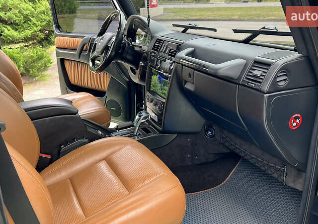 Черный Мерседес Г-Класс, объемом двигателя 5.5 л и пробегом 240 тыс. км за 40000 $, фото 6 на Automoto.ua