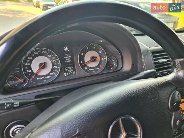 Чорний Мерседес Г-Клас, об'ємом двигуна 5.5 л та пробігом 170 тис. км за 33750 $, фото 15 на Automoto.ua