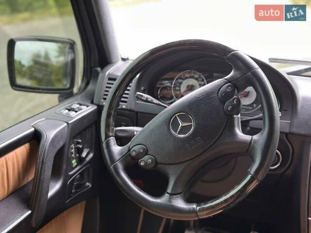 Черный Мерседес Г-Класс, объемом двигателя 5.5 л и пробегом 136 тыс. км за 42000 $, фото 22 на Automoto.ua