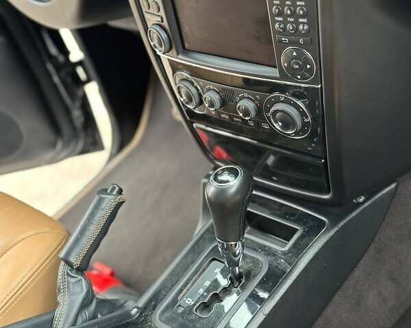 Черный Мерседес Г-Класс, объемом двигателя 5.5 л и пробегом 136 тыс. км за 42000 $, фото 32 на Automoto.ua