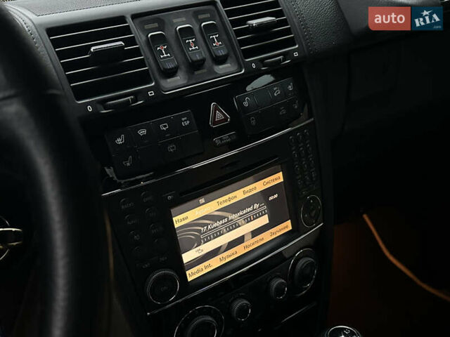 Чорний Мерседес Г-Клас, об'ємом двигуна 5.5 л та пробігом 176 тис. км за 37900 $, фото 23 на Automoto.ua