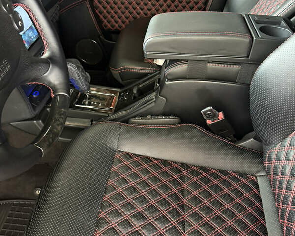 Чорний Мерседес Г-Клас, об'ємом двигуна 5.44 л та пробігом 161 тис. км за 39000 $, фото 16 на Automoto.ua