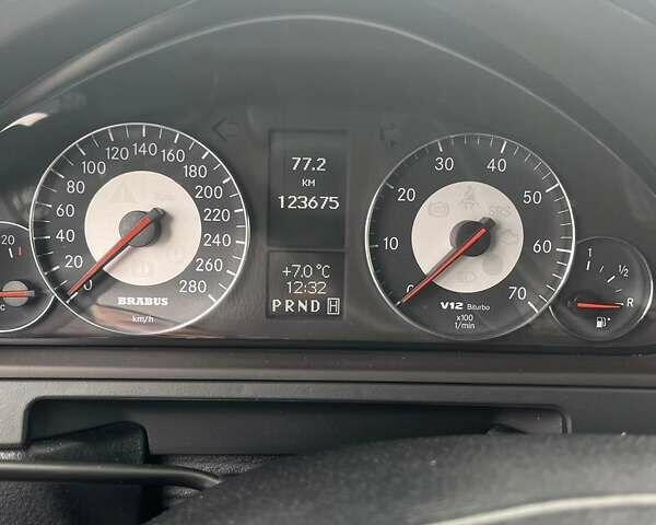 Чорний Мерседес Г-Клас, об'ємом двигуна 0 л та пробігом 123 тис. км за 135000 $, фото 8 на Automoto.ua