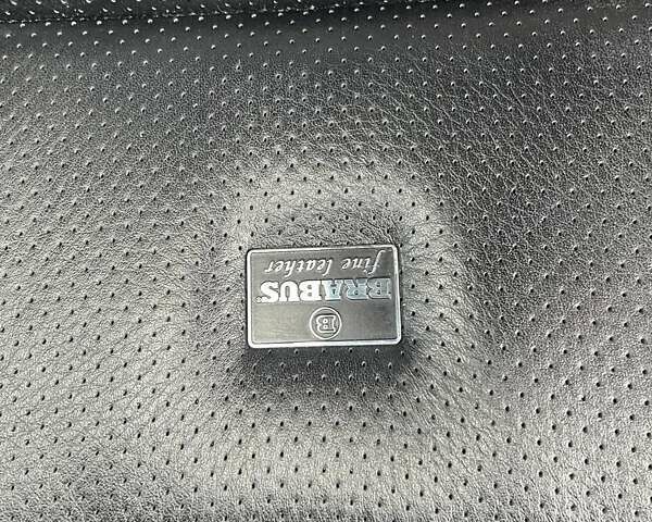 Чорний Мерседес Г-Клас, об'ємом двигуна 0 л та пробігом 123 тис. км за 135000 $, фото 15 на Automoto.ua