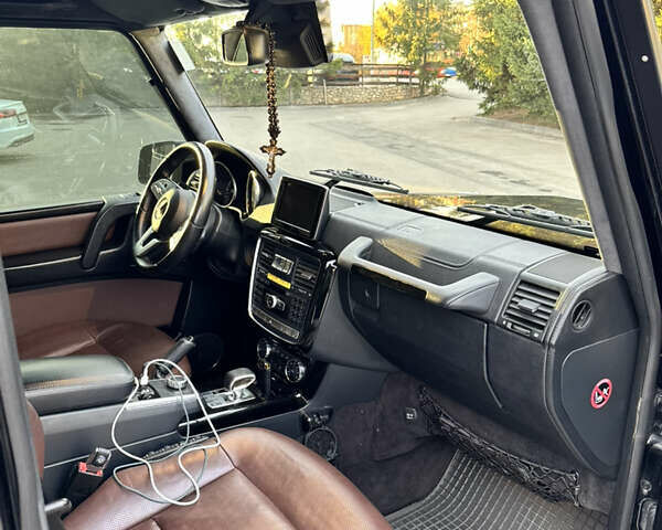 Черный Мерседес Г-Класс, объемом двигателя 5.44 л и пробегом 172 тыс. км за 52000 $, фото 12 на Automoto.ua