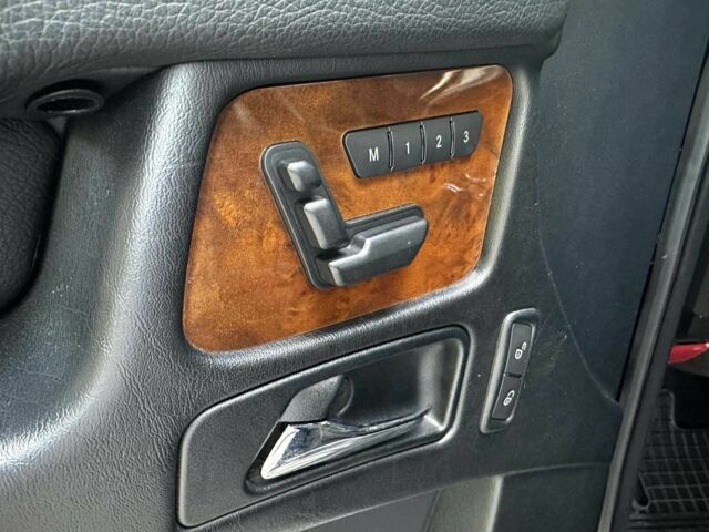 Черный Мерседес Г-Класс, объемом двигателя 5.5 л и пробегом 165 тыс. км за 46390 $, фото 19 на Automoto.ua