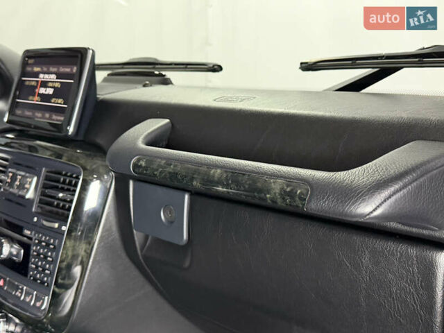 Черный Мерседес Г-Класс, объемом двигателя 3 л и пробегом 100 тыс. км за 57000 $, фото 56 на Automoto.ua