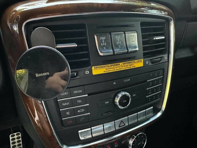 Черный Мерседес Г-Класс, объемом двигателя 5.5 л и пробегом 165 тыс. км за 46390 $, фото 18 на Automoto.ua