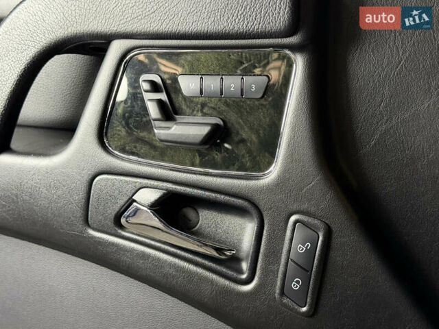 Черный Мерседес Г-Класс, объемом двигателя 3 л и пробегом 100 тыс. км за 57000 $, фото 41 на Automoto.ua