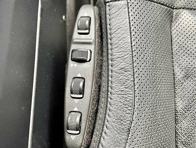 Черный Мерседес Г-Класс, объемом двигателя 4 л и пробегом 123 тыс. км за 67777 $, фото 34 на Automoto.ua