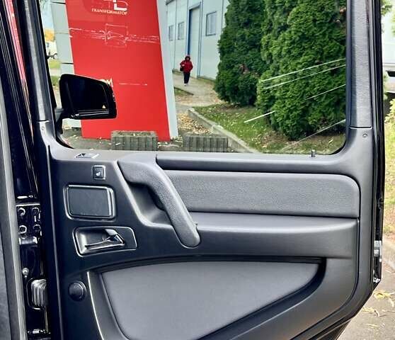 Черный Мерседес Г-Класс, объемом двигателя 4 л и пробегом 123 тыс. км за 67777 $, фото 36 на Automoto.ua