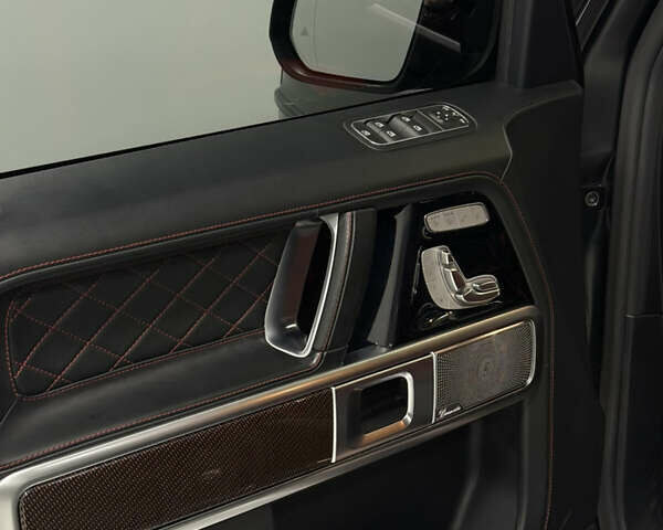 Чорний Мерседес Г-Клас, об'ємом двигуна 4 л та пробігом 89 тис. км за 145000 $, фото 12 на Automoto.ua