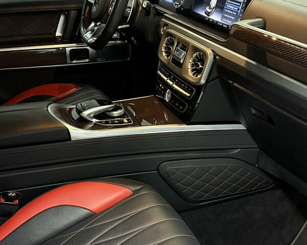 Чорний Мерседес Г-Клас, об'ємом двигуна 4 л та пробігом 89 тис. км за 145000 $, фото 26 на Automoto.ua