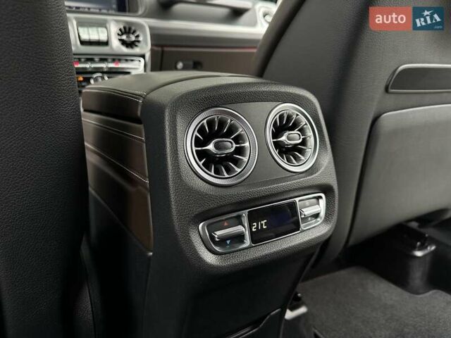 Черный Мерседес Г-Класс, объемом двигателя 3.98 л и пробегом 105 тыс. км за 139900 $, фото 82 на Automoto.ua