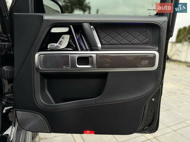 Черный Мерседес Г-Класс, объемом двигателя 3.98 л и пробегом 100 тыс. км за 128900 $, фото 83 на Automoto.ua