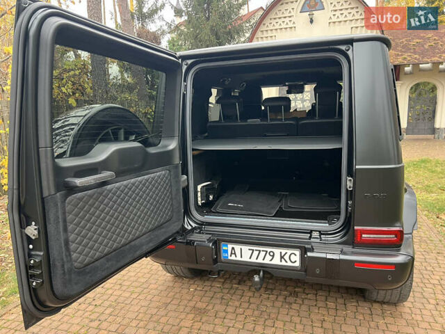 Черный Мерседес Г-Класс, объемом двигателя 4 л и пробегом 66 тыс. км за 169000 $, фото 90 на Automoto.ua