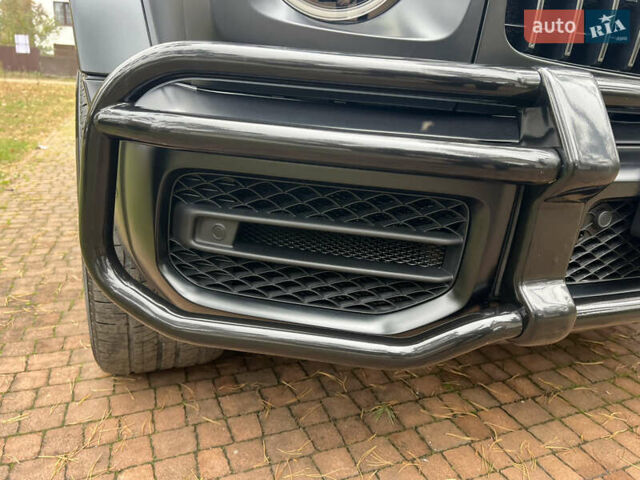 Черный Мерседес Г-Класс, объемом двигателя 4 л и пробегом 66 тыс. км за 169000 $, фото 66 на Automoto.ua