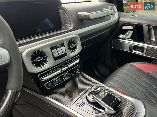 Черный Мерседес Г-Класс, объемом двигателя 4 л и пробегом 66 тыс. км за 169000 $, фото 142 на Automoto.ua