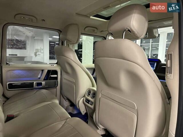 Черный Мерседес Г-Класс, объемом двигателя 3.98 л и пробегом 88 тыс. км за 149000 $, фото 17 на Automoto.ua