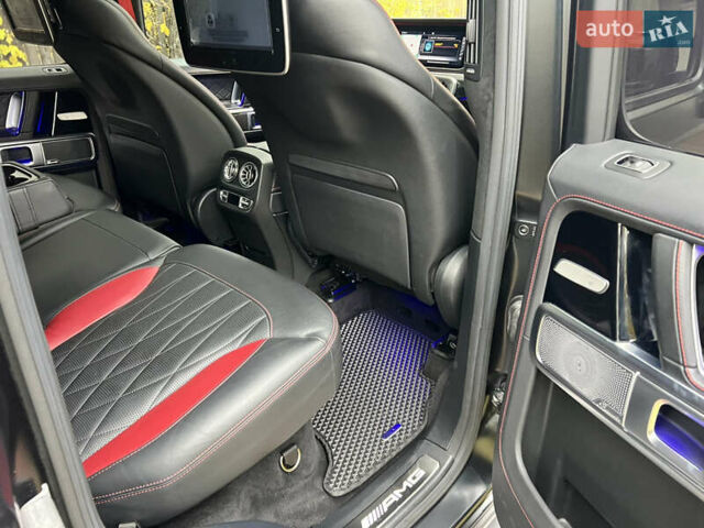 Черный Мерседес Г-Класс, объемом двигателя 4 л и пробегом 66 тыс. км за 169000 $, фото 185 на Automoto.ua