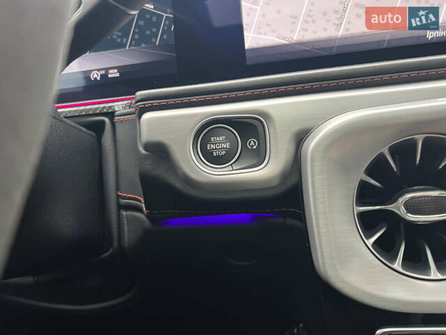 Черный Мерседес Г-Класс, объемом двигателя 4 л и пробегом 66 тыс. км за 169000 $, фото 241 на Automoto.ua