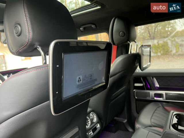 Черный Мерседес Г-Класс, объемом двигателя 4 л и пробегом 66 тыс. км за 169000 $, фото 176 на Automoto.ua