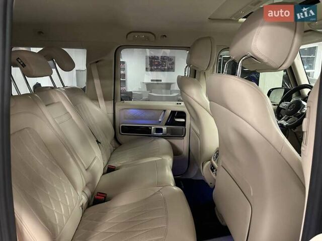 Черный Мерседес Г-Класс, объемом двигателя 3.98 л и пробегом 88 тыс. км за 149000 $, фото 18 на Automoto.ua