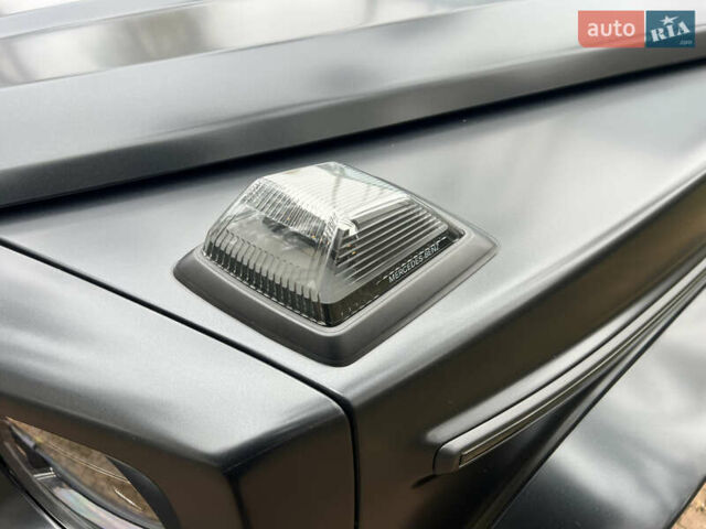 Черный Мерседес Г-Класс, объемом двигателя 4 л и пробегом 66 тыс. км за 169000 $, фото 61 на Automoto.ua