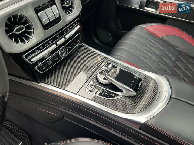 Черный Мерседес Г-Класс, объемом двигателя 4 л и пробегом 66 тыс. км за 169000 $, фото 140 на Automoto.ua