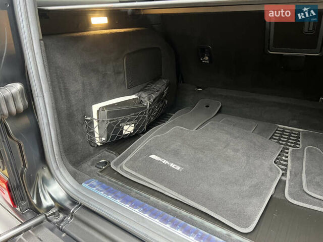 Черный Мерседес Г-Класс, объемом двигателя 4 л и пробегом 66 тыс. км за 169000 $, фото 93 на Automoto.ua