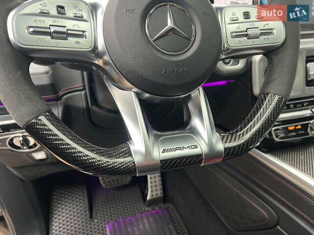 Черный Мерседес Г-Класс, объемом двигателя 4 л и пробегом 66 тыс. км за 169000 $, фото 156 на Automoto.ua