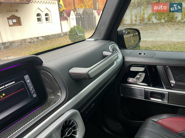 Черный Мерседес Г-Класс, объемом двигателя 4 л и пробегом 66 тыс. км за 169000 $, фото 149 на Automoto.ua