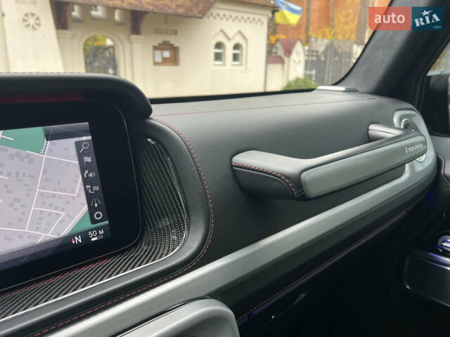 Черный Мерседес Г-Класс, объемом двигателя 4 л и пробегом 66 тыс. км за 169000 $, фото 243 на Automoto.ua