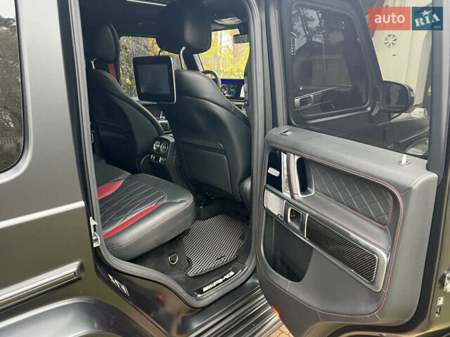 Черный Мерседес Г-Класс, объемом двигателя 4 л и пробегом 66 тыс. км за 169000 $, фото 181 на Automoto.ua