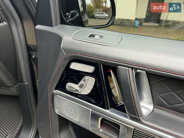 Черный Мерседес Г-Класс, объемом двигателя 4 л и пробегом 66 тыс. км за 169000 $, фото 205 на Automoto.ua