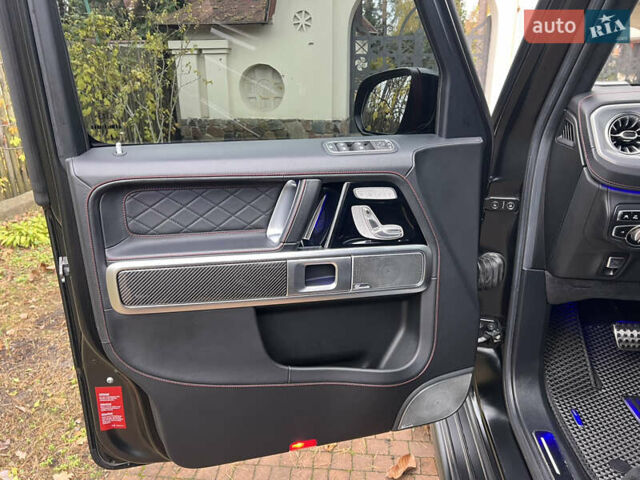 Черный Мерседес Г-Класс, объемом двигателя 4 л и пробегом 66 тыс. км за 169000 $, фото 160 на Automoto.ua