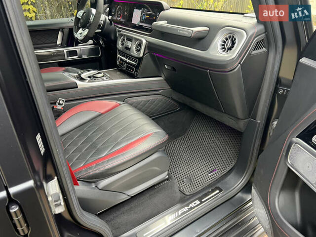 Черный Мерседес Г-Класс, объемом двигателя 4 л и пробегом 66 тыс. км за 169000 $, фото 200 на Automoto.ua