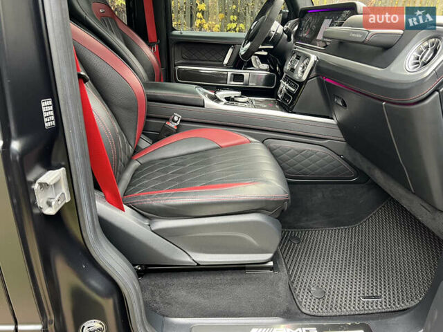 Черный Мерседес Г-Класс, объемом двигателя 4 л и пробегом 66 тыс. км за 169000 $, фото 211 на Automoto.ua