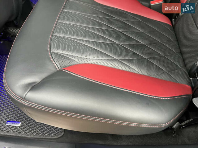 Черный Мерседес Г-Класс, объемом двигателя 4 л и пробегом 66 тыс. км за 169000 $, фото 174 на Automoto.ua