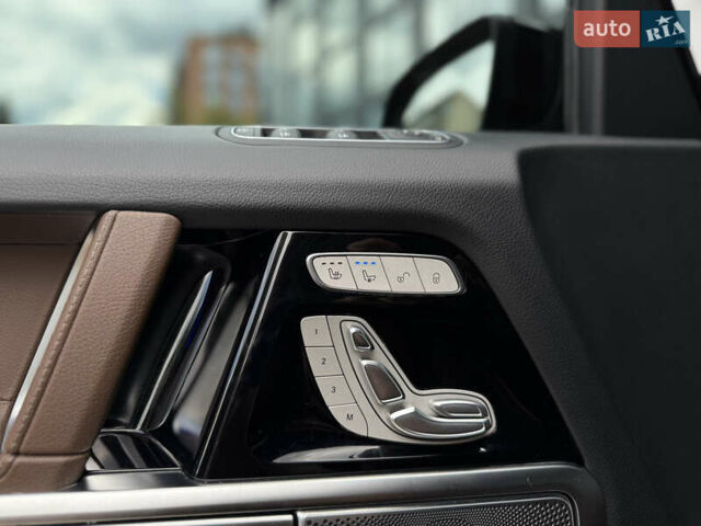 Черный Мерседес Г-Класс, объемом двигателя 3.98 л и пробегом 59 тыс. км за 153999 $, фото 28 на Automoto.ua